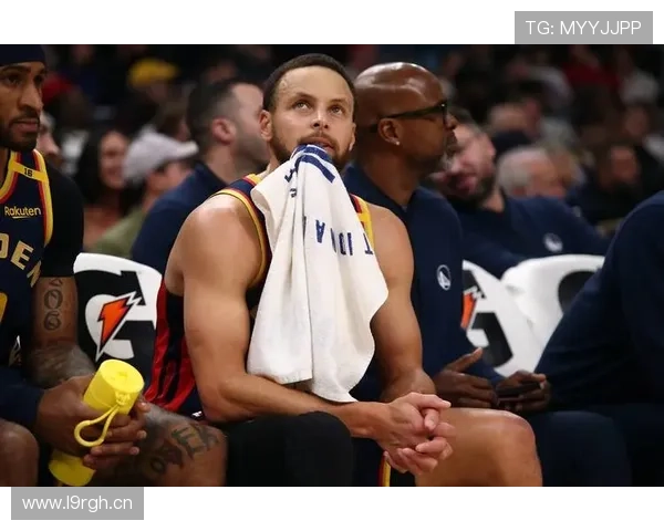 提前被换下库里正负值-25惨