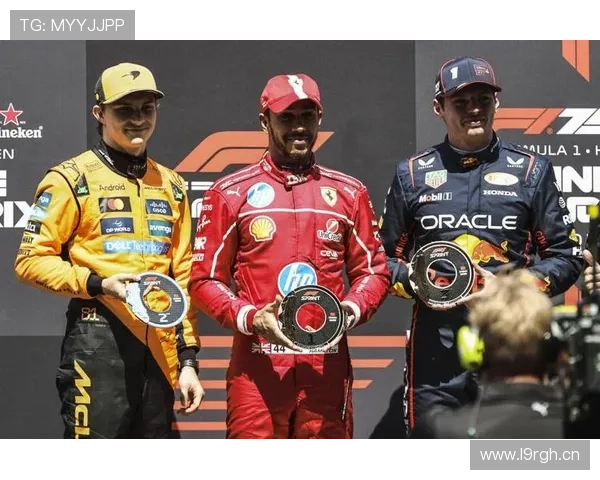 [F1]汉密尔顿夺得冲刺赛冠军.